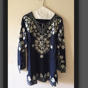 NWT Really Cute Boutique Peasant-Style Top